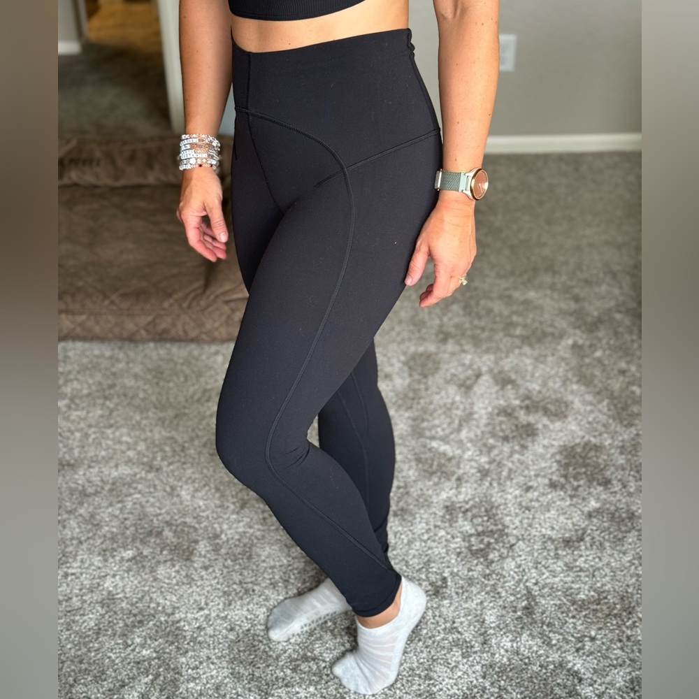 Lululemon align legging black size 4 mid waist hip design